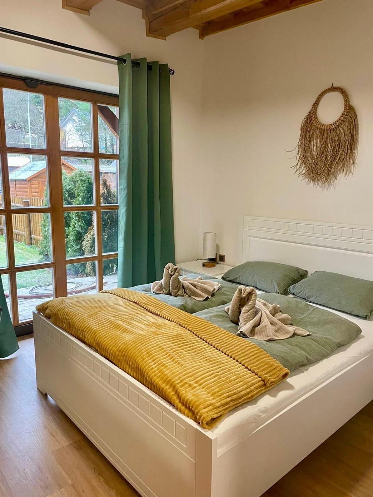 Apartman 8, Jezerne Velké Karlovice エクステリア 写真