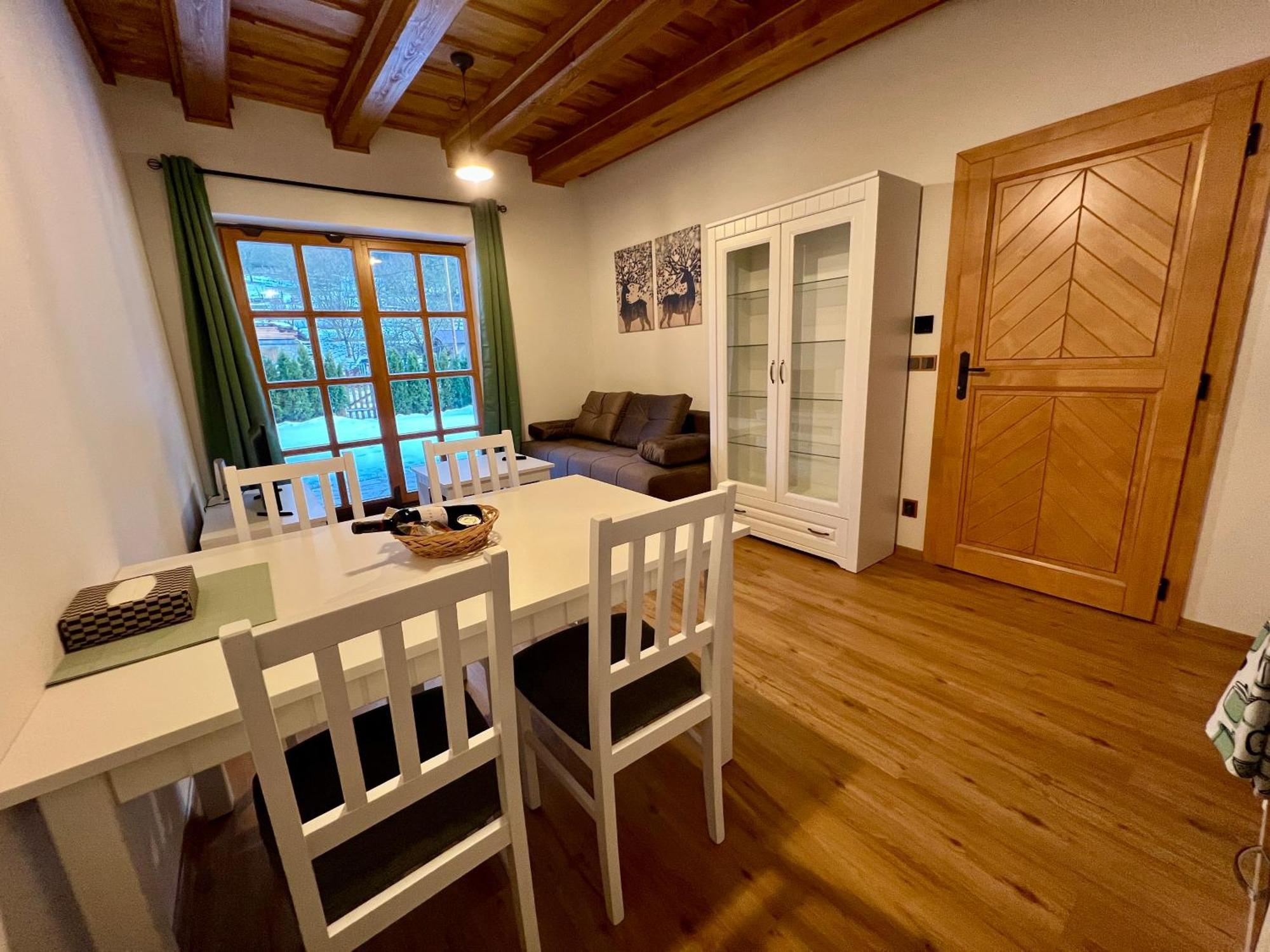Apartman 8, Jezerne Velké Karlovice エクステリア 写真